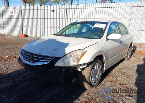 2011 Nissan Altima 2.5 S z USA, uszkodzony, nr VIN 1N4AL2AP0BN459320